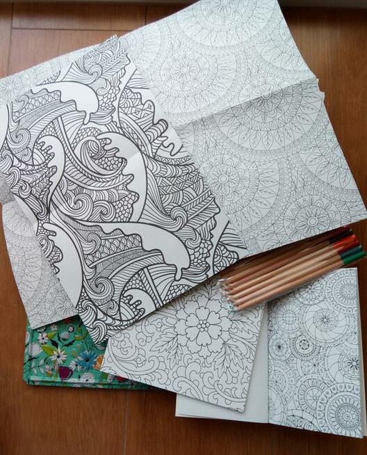 Kolorowanki antystresowe kredki metalowe pudełko ozdobne