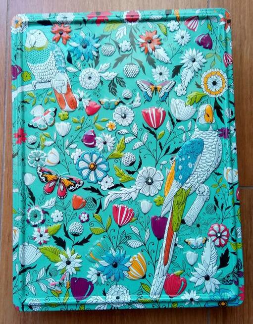 Kolorowanki antystresowe kredki metalowe pudełko ozdobne