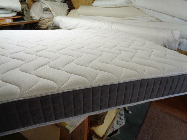 Usługa szycia pokrowców na materace