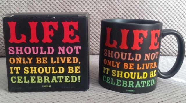 Black OSHO Czarny kubek unikat 420ml quotablemugs