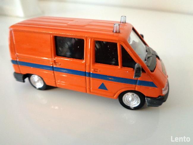Sprzedam model RENAULT TRAFIC CIVILE