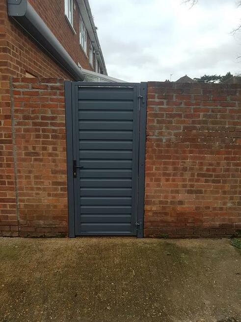 Ogrodzenie palisada nowoczesne