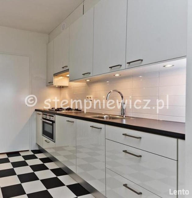 KOMPLEKSIWEREMONTY MIESZKAŃ KUCHNI ŁAZIENEK POKOI SOLIDNIE