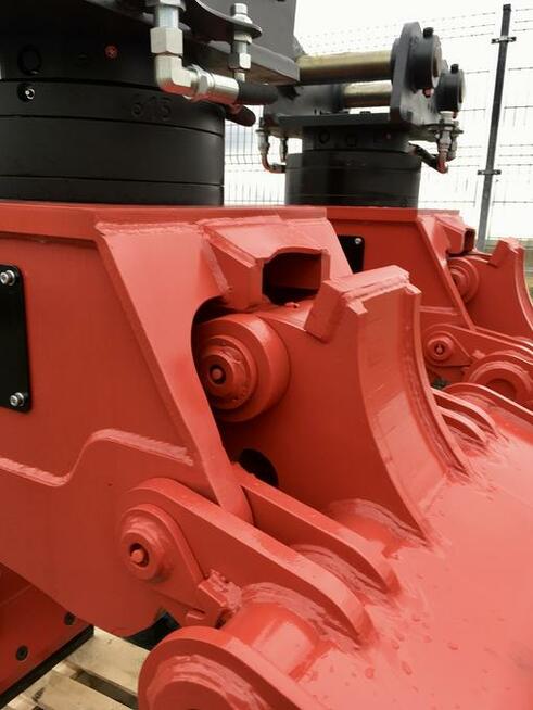 PRODUCENT - CHWYTAK DO WYBURZANIA DO SORTOWANIA