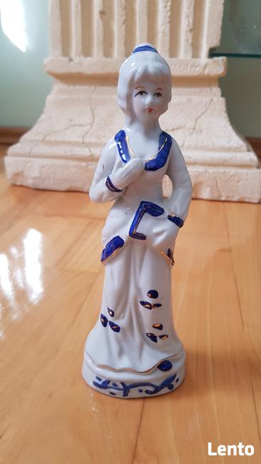 Figurka pary arystokratów