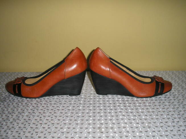 nowe czółenka-koturny edeo 40 26cm. skóra naturalna