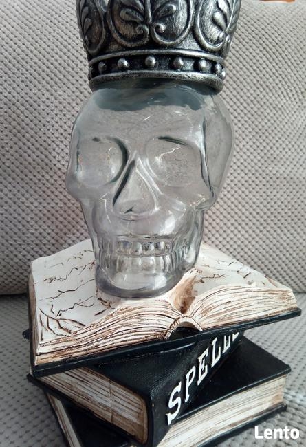 Świecąca czaszka w księgach lampa spells skull LED