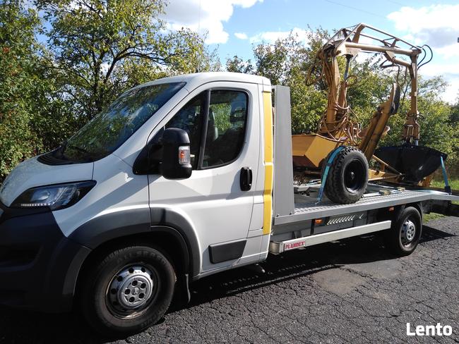 Autolaweta Transport auto laweta Przeprowadzki +48507017795