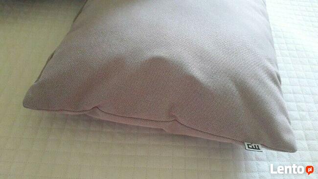 nowe trzy poduszki 40x40 cm