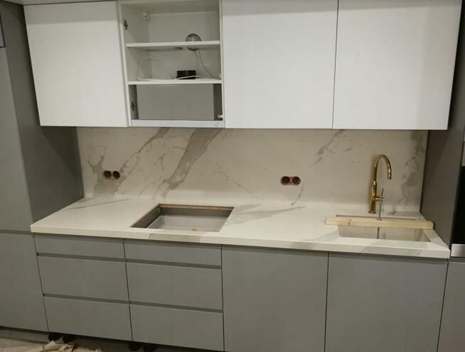 Spiek Kwarcowy BIANCO STATUARIO VENATO stół, blat.