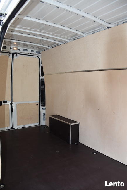 wypożyczalnia nowych busów L4H3