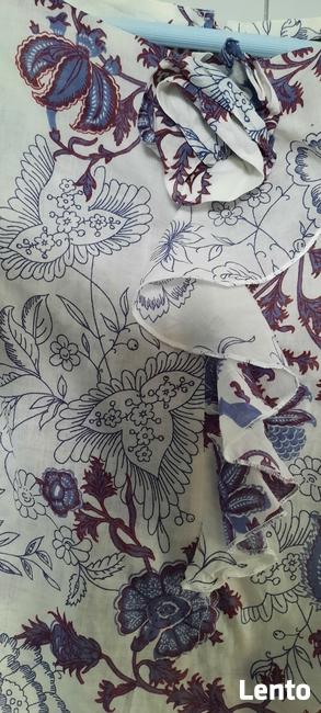 Bluzka Echo Made in Poland rozm 42(L) z żabotem i kwiatem