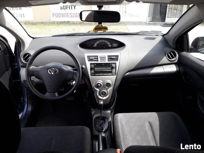 Wynajem Toyota Yaris Sedan Automat Wypożyczalnia Samochodów