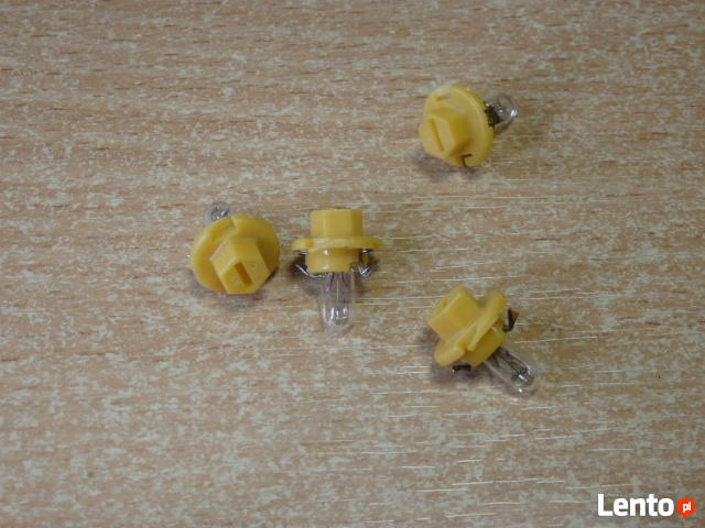 Żarówki z oprawką do kokpitu samochodu - licznika