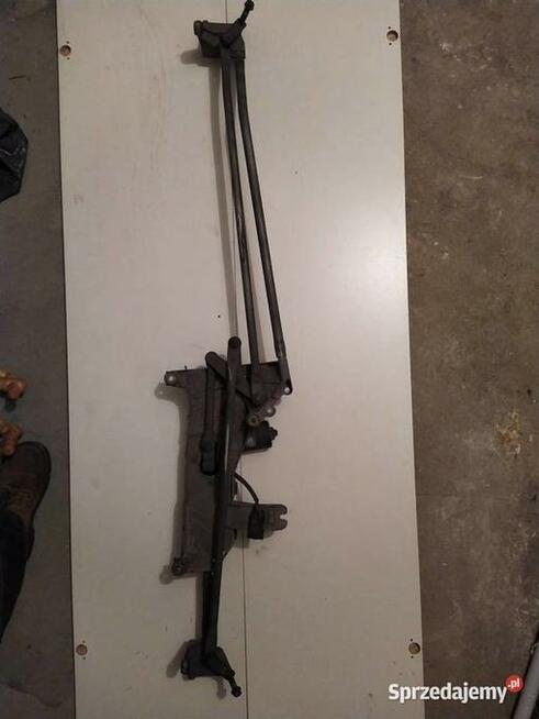 MECHANIZM WYCIERACZEK CITROEN 8