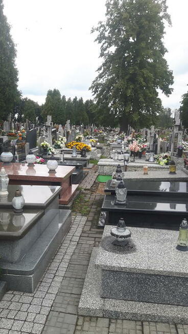 Sprzątanie i opieka nad grobami