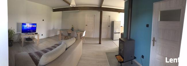 Domek letniskowy, „Stodoła” z kominkiem.