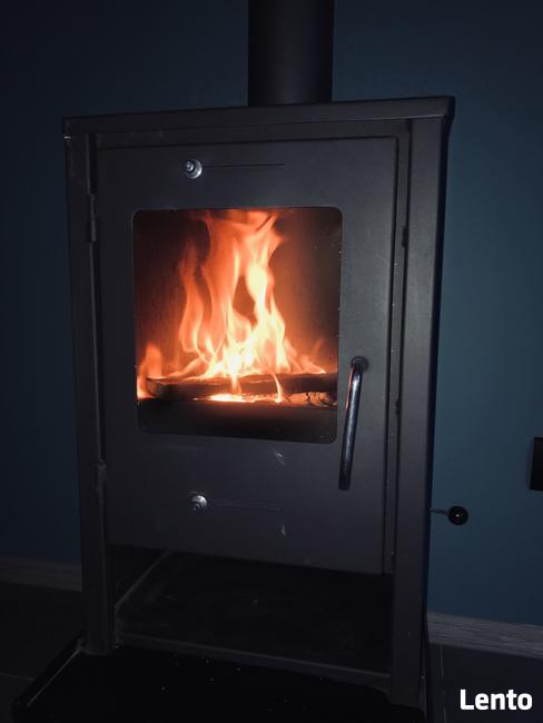 Domek letniskowy, „Stodoła” z kominkiem.