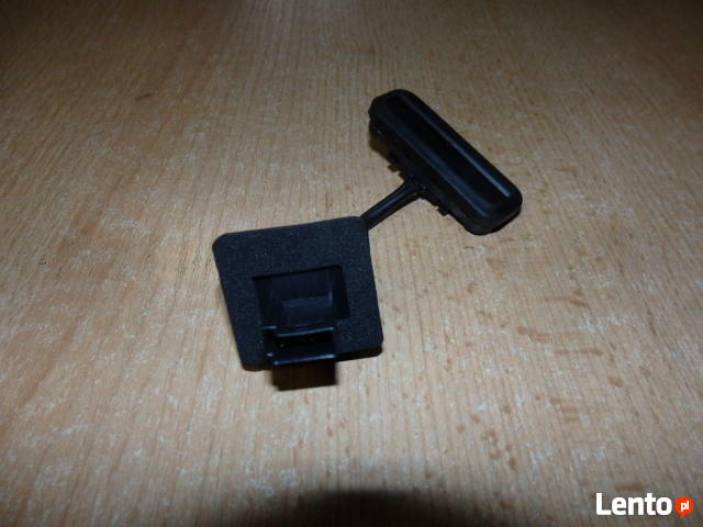 Przyciski klapy bagaznika mokrostyk opel Astra Insignia