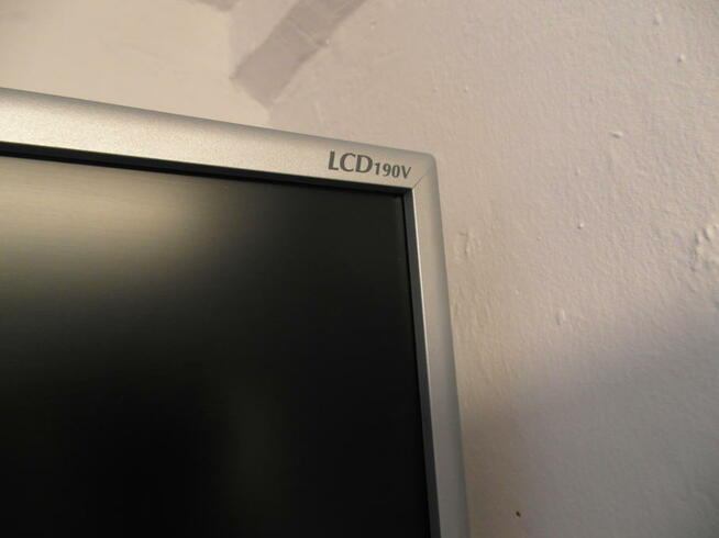 Monitor NEC LCD190V-BK - Poznań