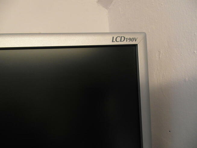 Monitor NEC LCD190V-BK - Poznań