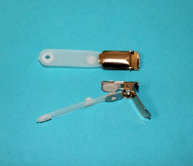 Akcesoria do identyfikatorów, klipsy, żabki, magnesy