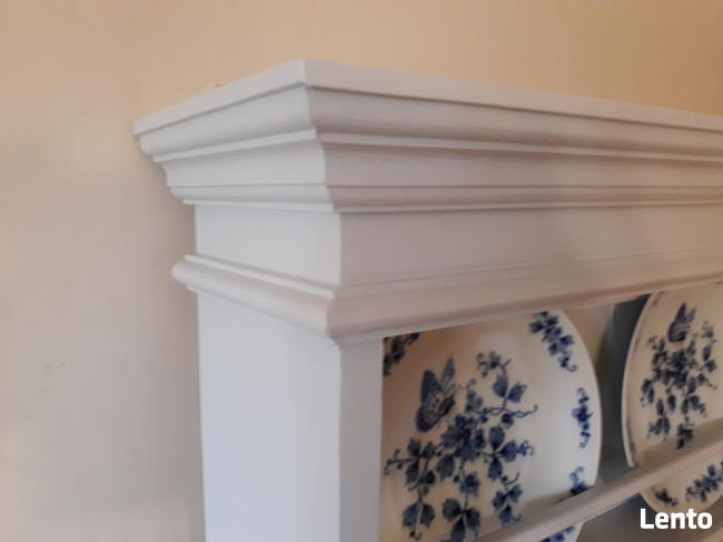 Szafka drewniana wisząca na talerze.Nizsza cena