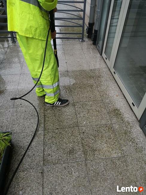 MYCIE DACHÓW I ELEWACJI CZYSZCZENIE RYNIEN