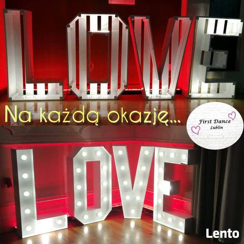 Wynajem podświetlanych napisów LOVE