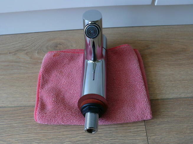 Bateria umywalkowa firmy Grohe AG DIN 4109