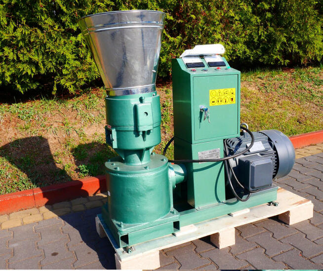 Peleciarka 7,5 kW + młyn bijakowy 4 kW + SZKOLENIE