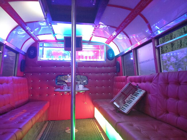 promocja cenowa limuzyny do ślubu party bus hummer zabytkowe
