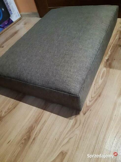 legowiska dla psa lub kota