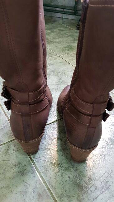 Lasocki kozaki skórzane ocieplane koturna