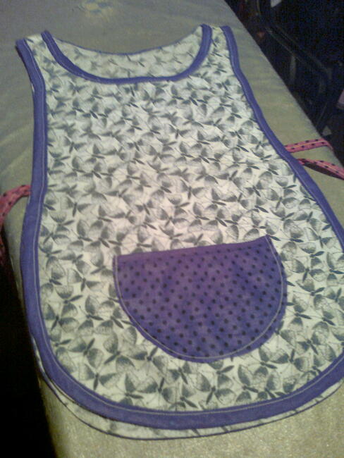 Fartuszki bawełniane nowe do malowania do przedszkola