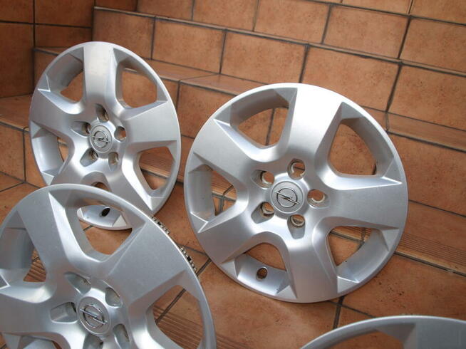 Opel kołpaki 16 oryginalne (strukturalne) 4 sztuki