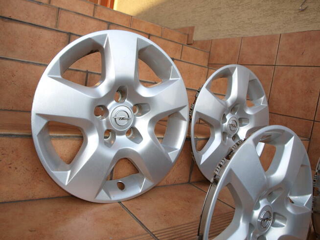 Opel kołpaki 16 oryginalne (strukturalne) 4 sztuki