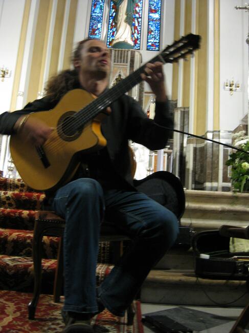 Nauka gry na gitarze klasycznej/Warszawa Mokotów.