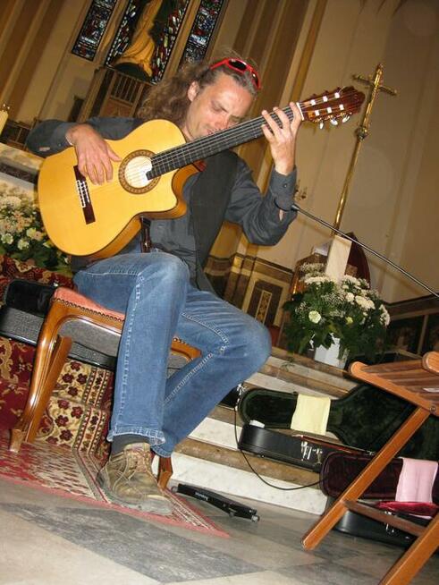 Wigilia2025 z Gitarą Wigilia Firmowa przy dżwiękach gitary .