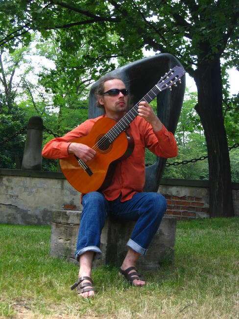 Nauka gry na gitarze klasycznej/Warszawa Mokotów.