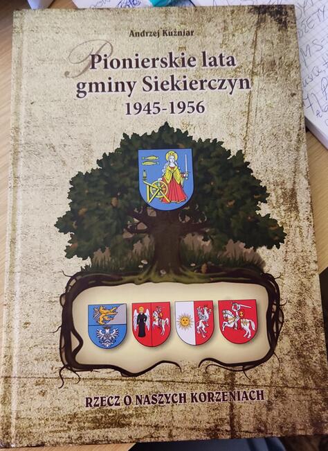 Wyprzedam tradycyjne książki i czasopisma w rożnych formach