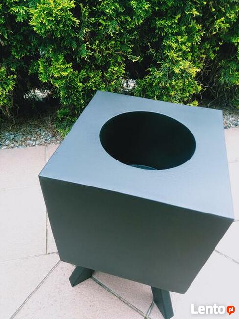 Donica metalowa nowoczesna