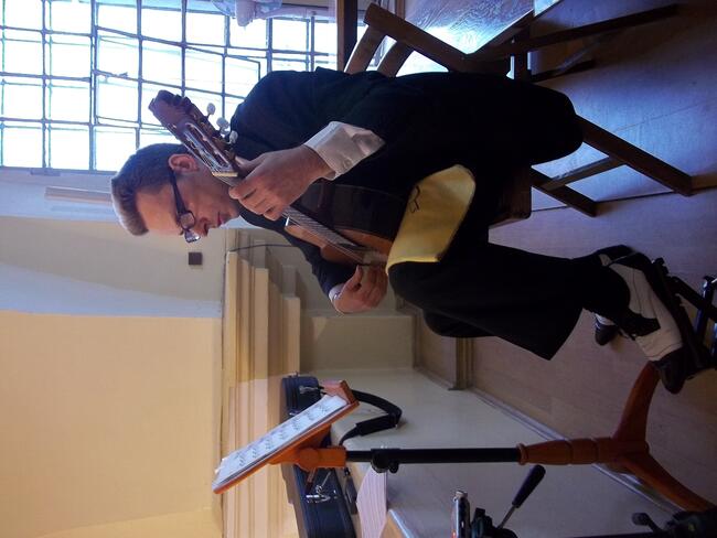 Lekcje gitary Warszawa. Poziom podstawowy i zaawans