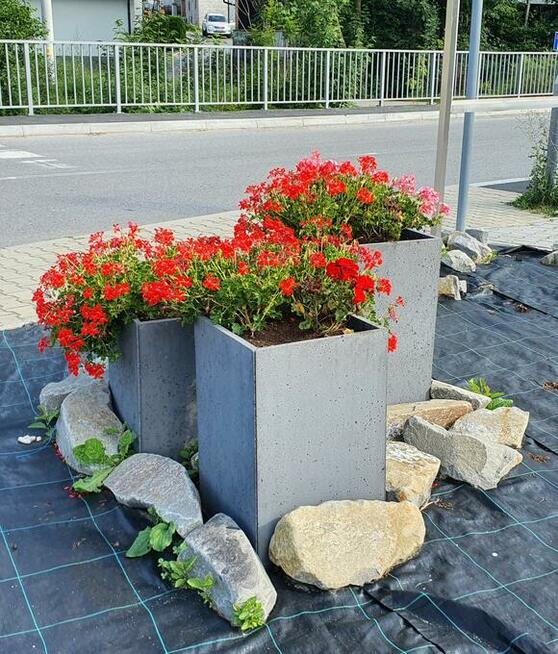 Donice z betonu architektonicznego 40 x 40