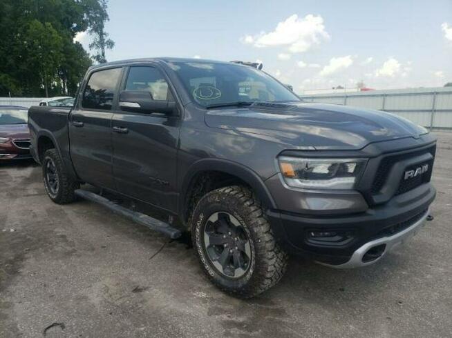 RAM 1500 Rebel, 2020, 5.7L, porysowany lakier