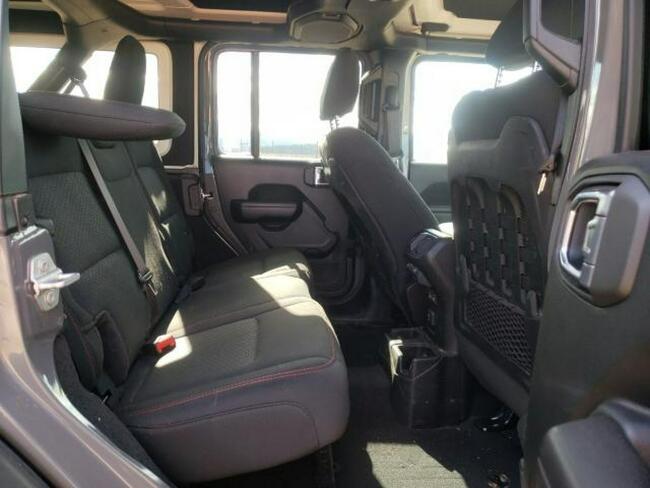 Jeep Wrangler 2021, 3.6L, Rubicon, porysowany lakier