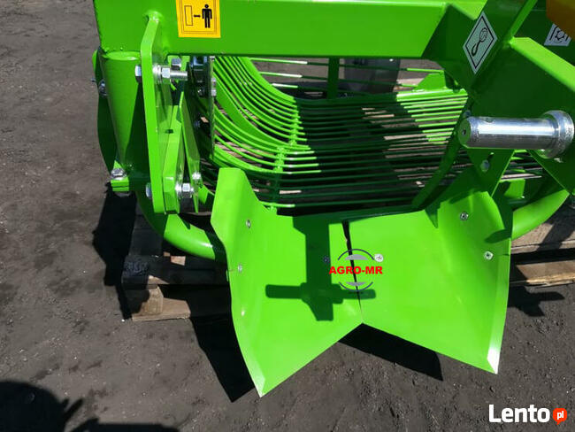 Kopaczka wibracyjna URSA (wyrzut na bok)