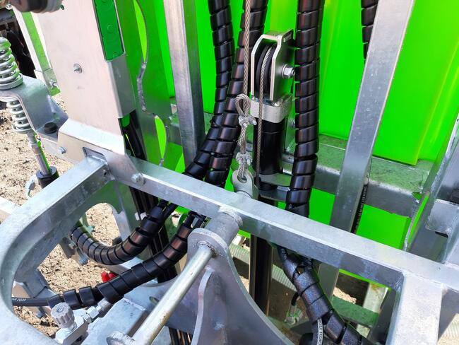 Opryskiwacz zawieszany XSARA600 TOLMET