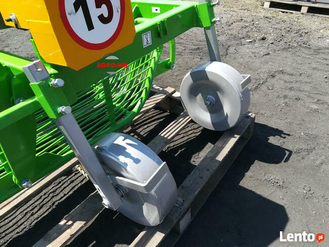 Kopaczka wibracyjna URSA (wyrzut na bok)