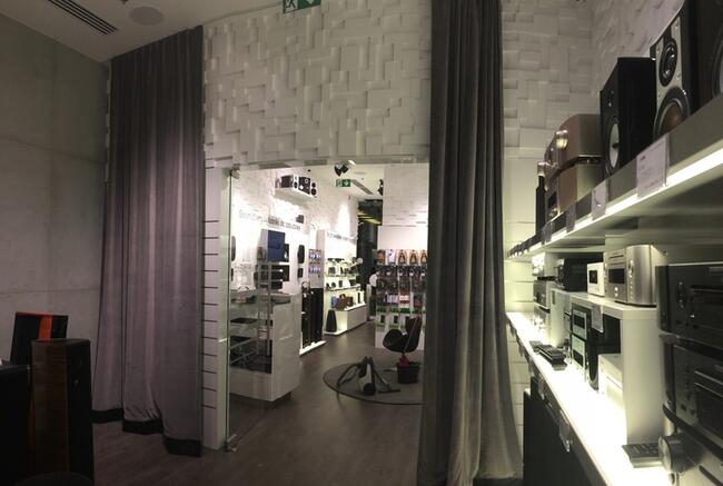 Zasłona Akustyczna / Kurtyna dźwiękochłonna